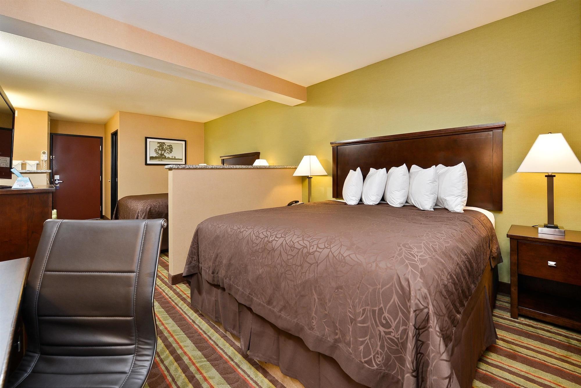 Best Western Wilsonville Inn & Suites Bagian luar foto