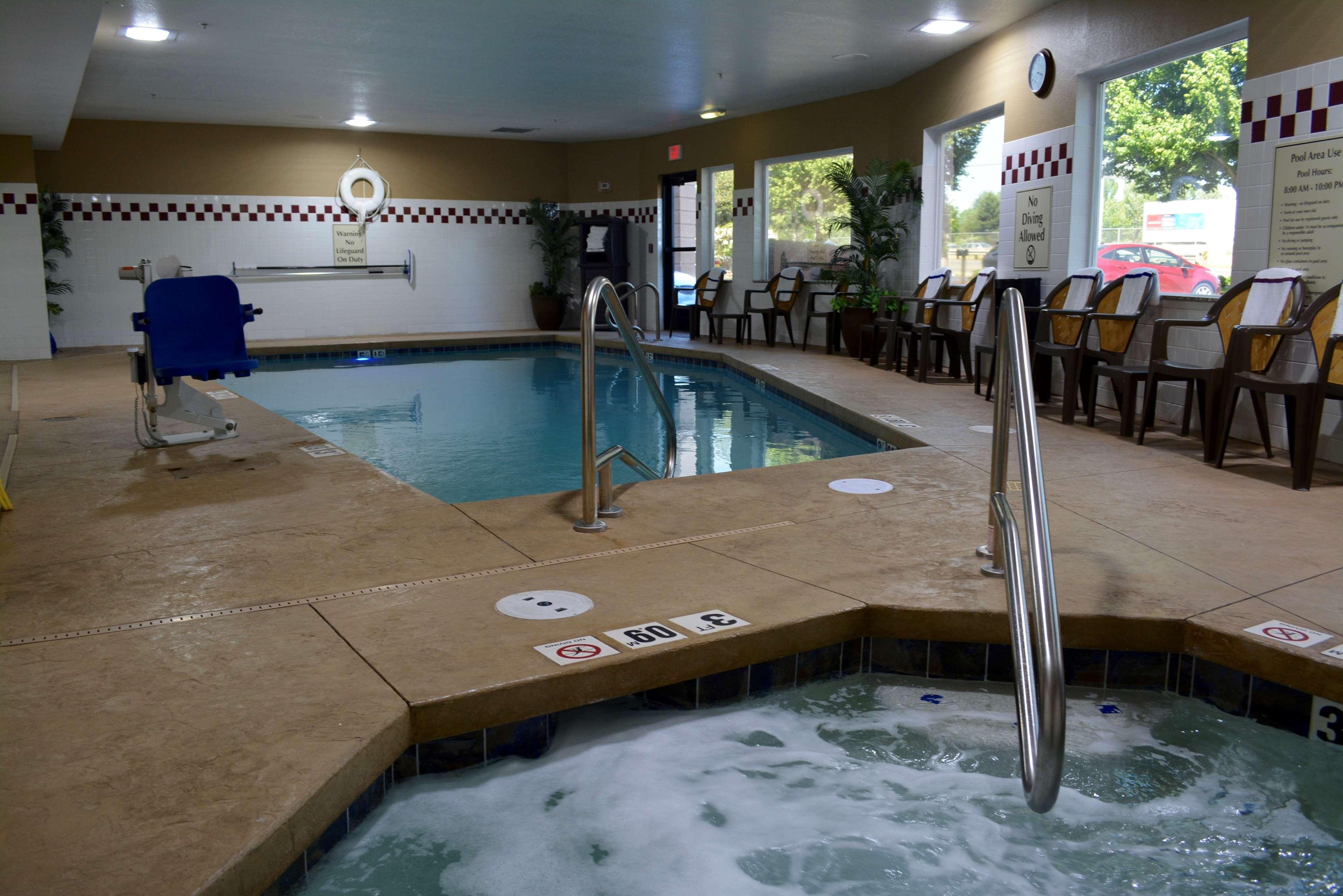 Best Western Wilsonville Inn & Suites Bagian luar foto