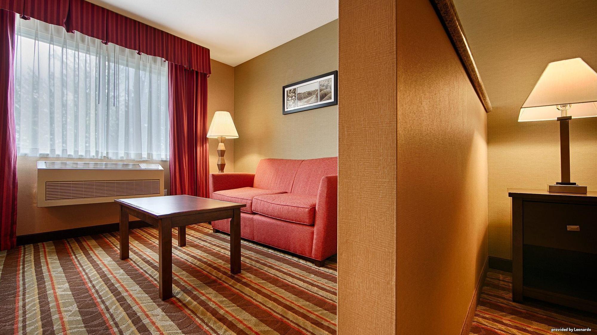 Best Western Wilsonville Inn & Suites Bagian luar foto