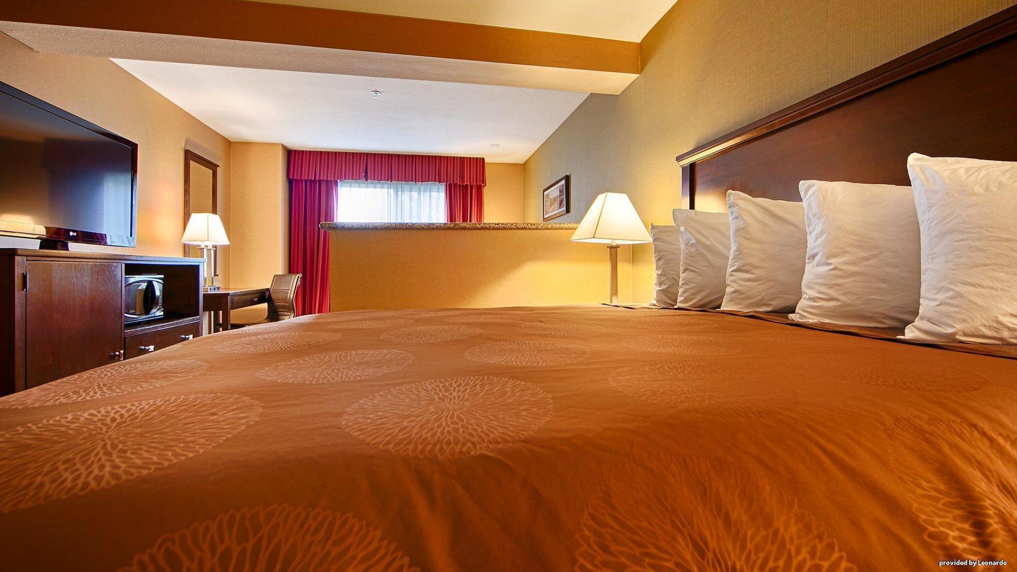 Best Western Wilsonville Inn & Suites Bagian luar foto